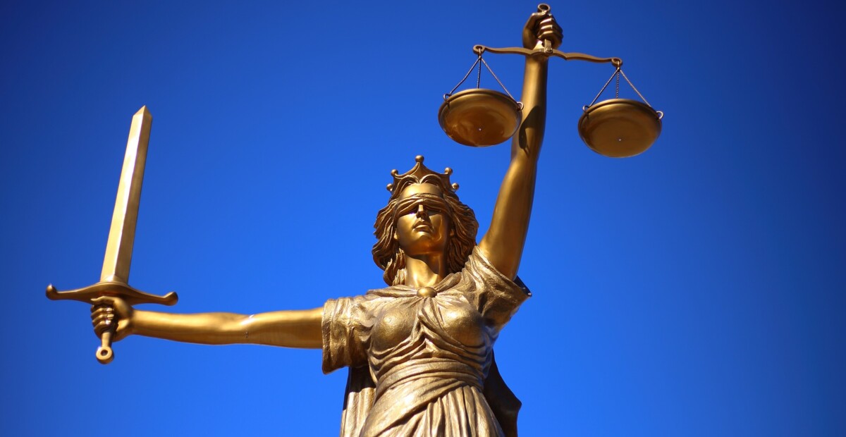 Gerechtigkeitsstatue - lady justice, 30.05.2022